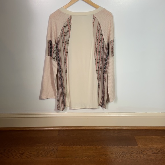 POL cream top with Aztec print - Picture 2 of 4